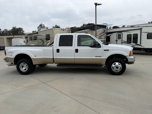 Used 2000 Ford F350 4x4 Crew Cab DRW Super Duty image 5