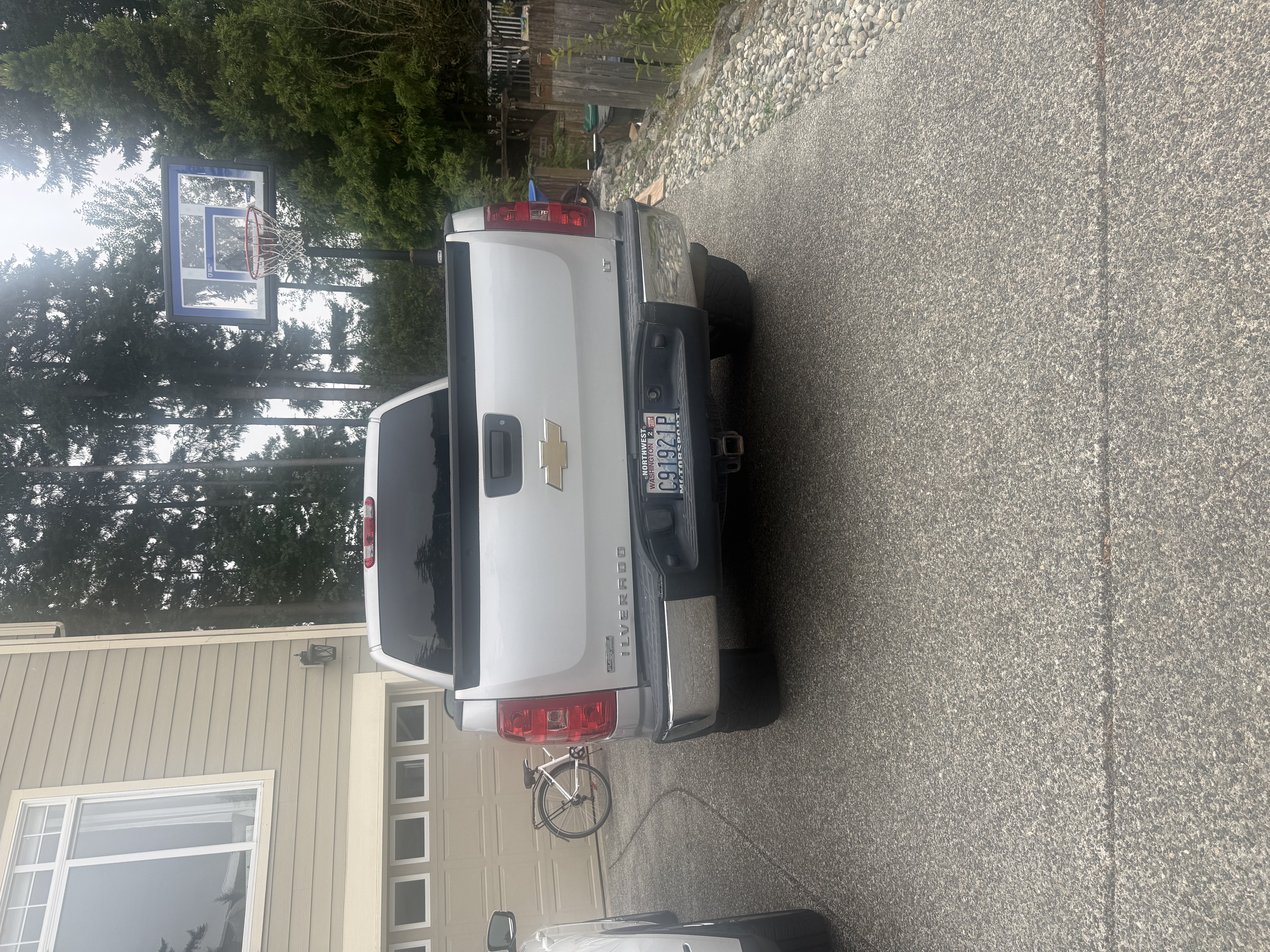 Used 2011 Chevrolet Silverado 1500 LT AWD/4WD image 10