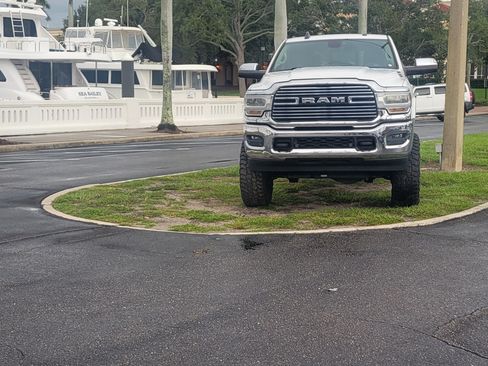 Used 2022 RAM 2500 Laramie image 6