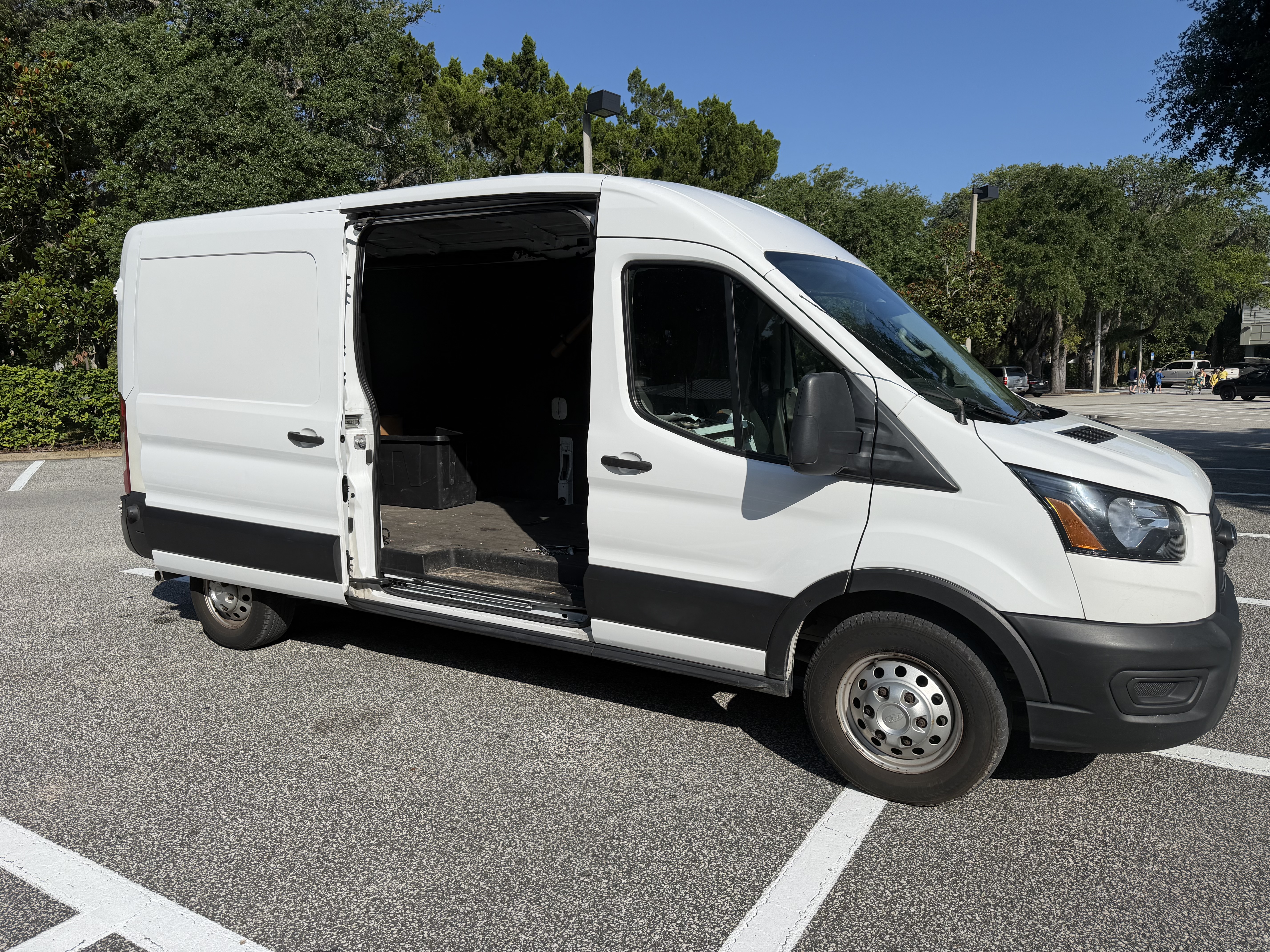 Used 2020 Ford Transit 250 Medium Roof AWD w/ Interior Upgrade Package image 4