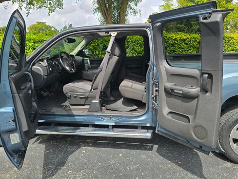 Used 2011 GMC Sierra 1500 SLE w/ Regional Value Package image 10