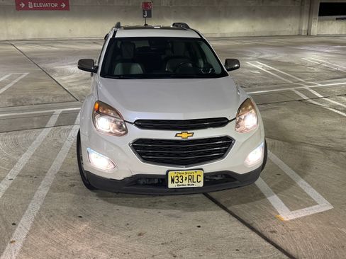 Used 2016 Chevrolet Equinox LTZ w/ Enhanced Convenience Package image 2