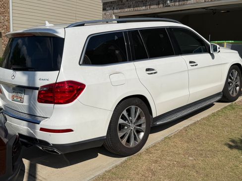 Used 2015 Mercedes-Benz GL 450 4MATIC w/ Lighting Package image 5
