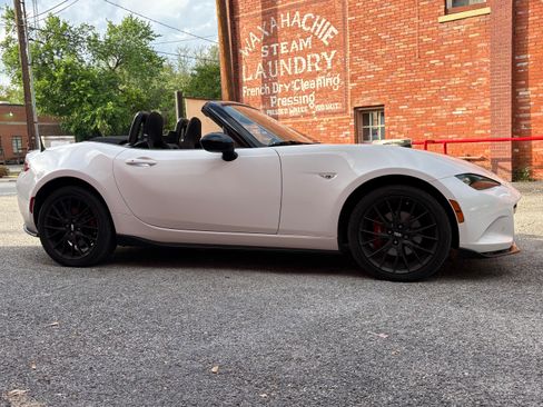 Used 2016 MAZDA MX-5 Miata Club w/ Brembo/BBS Package image 4