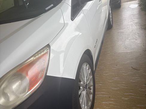 Used 2013 Ford C-MAX SE FWD image 14