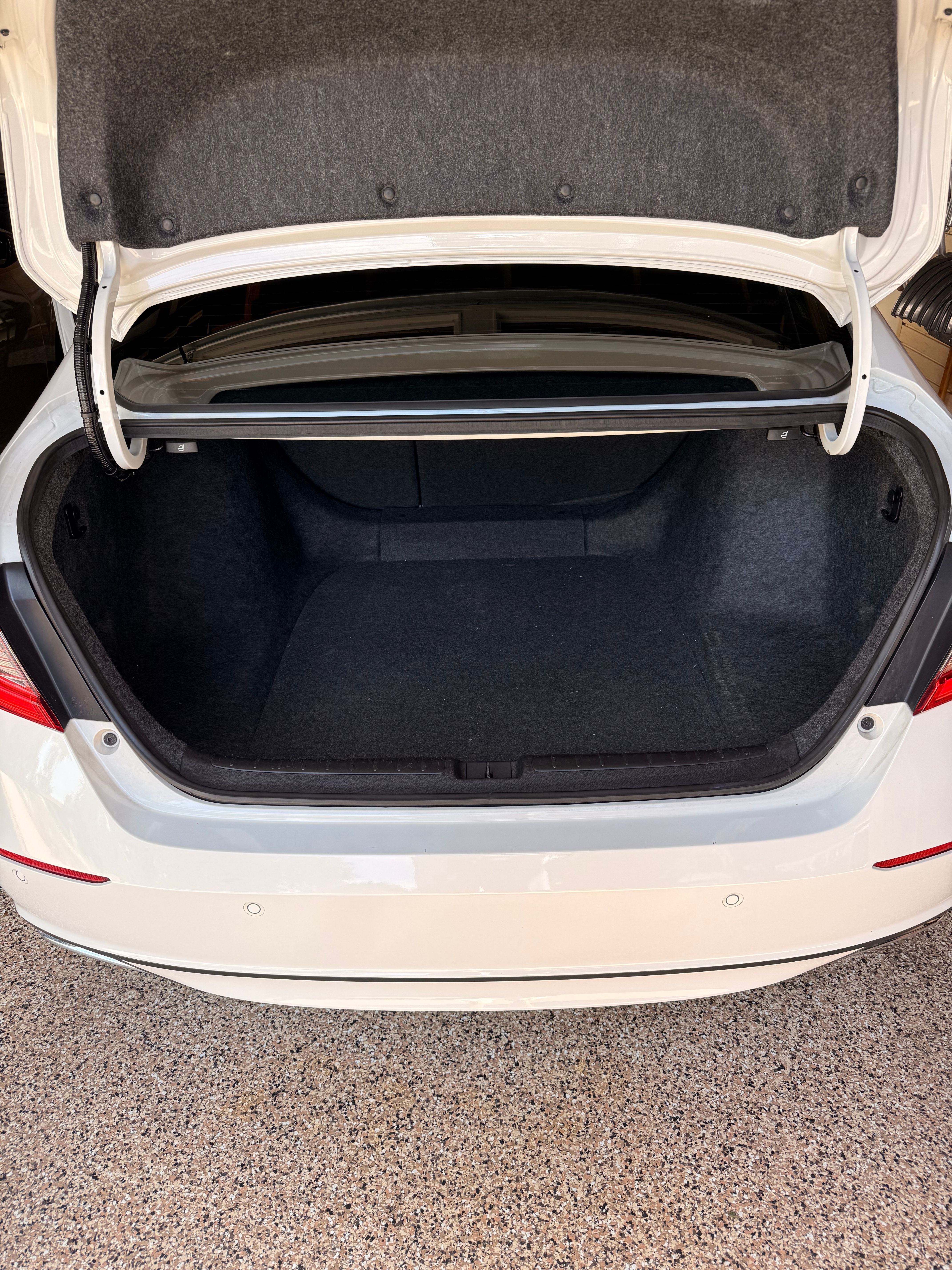 Used 2021 Honda Accord EX-L image 8