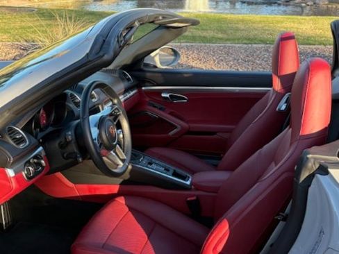 Used 2024 Porsche 718 Boxster image 22