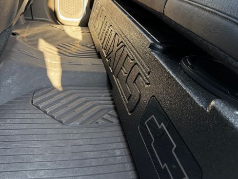 Used 2025 Chevrolet Silverado 1500 LT AWD/4WD image 6