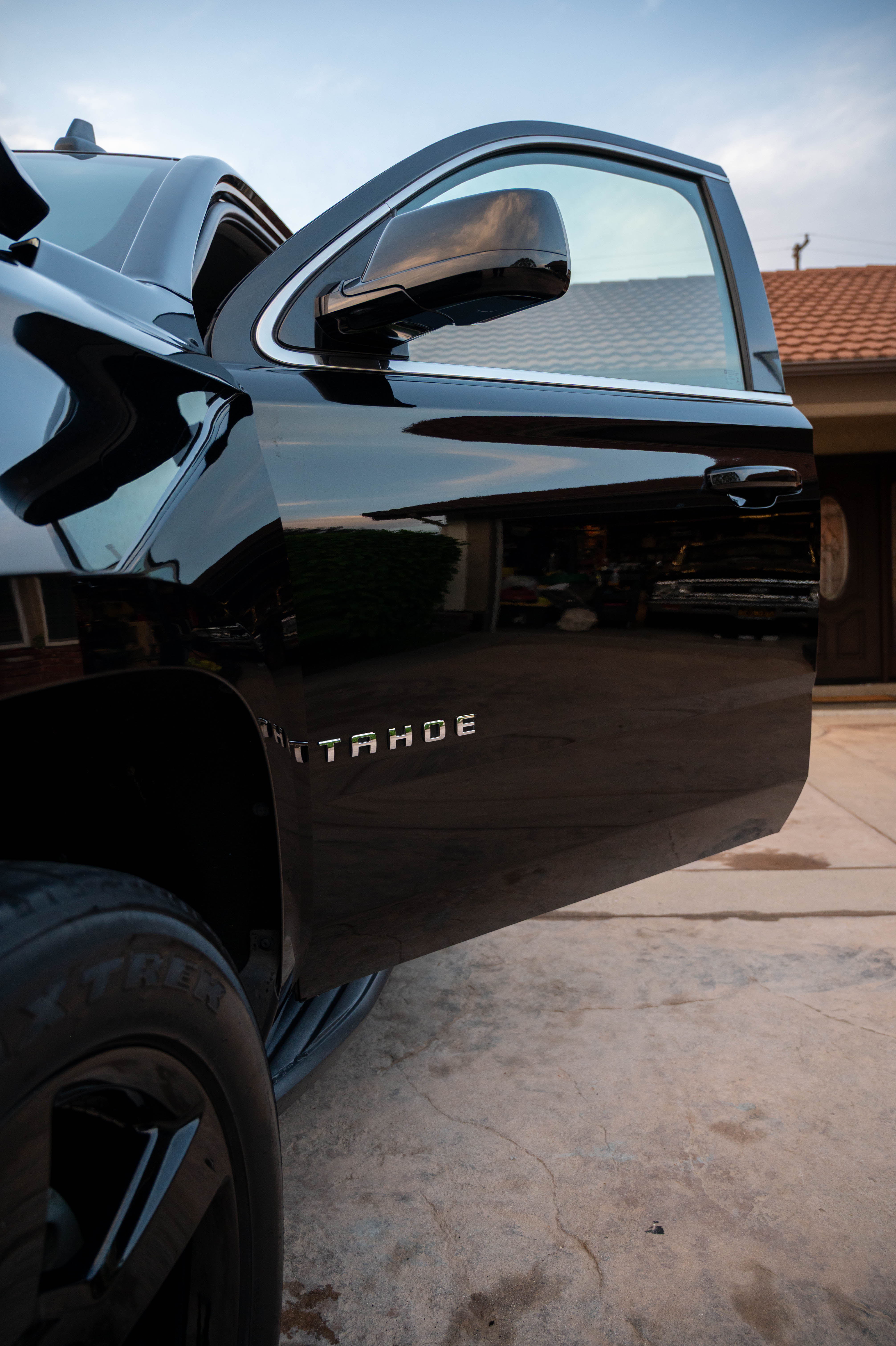 Used 2019 Chevrolet Tahoe LT w/ LT Midnight Edition RWD image 11