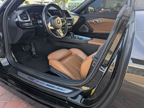 Used 2020 BMW Z4 M40i w/ Executive Package image 13