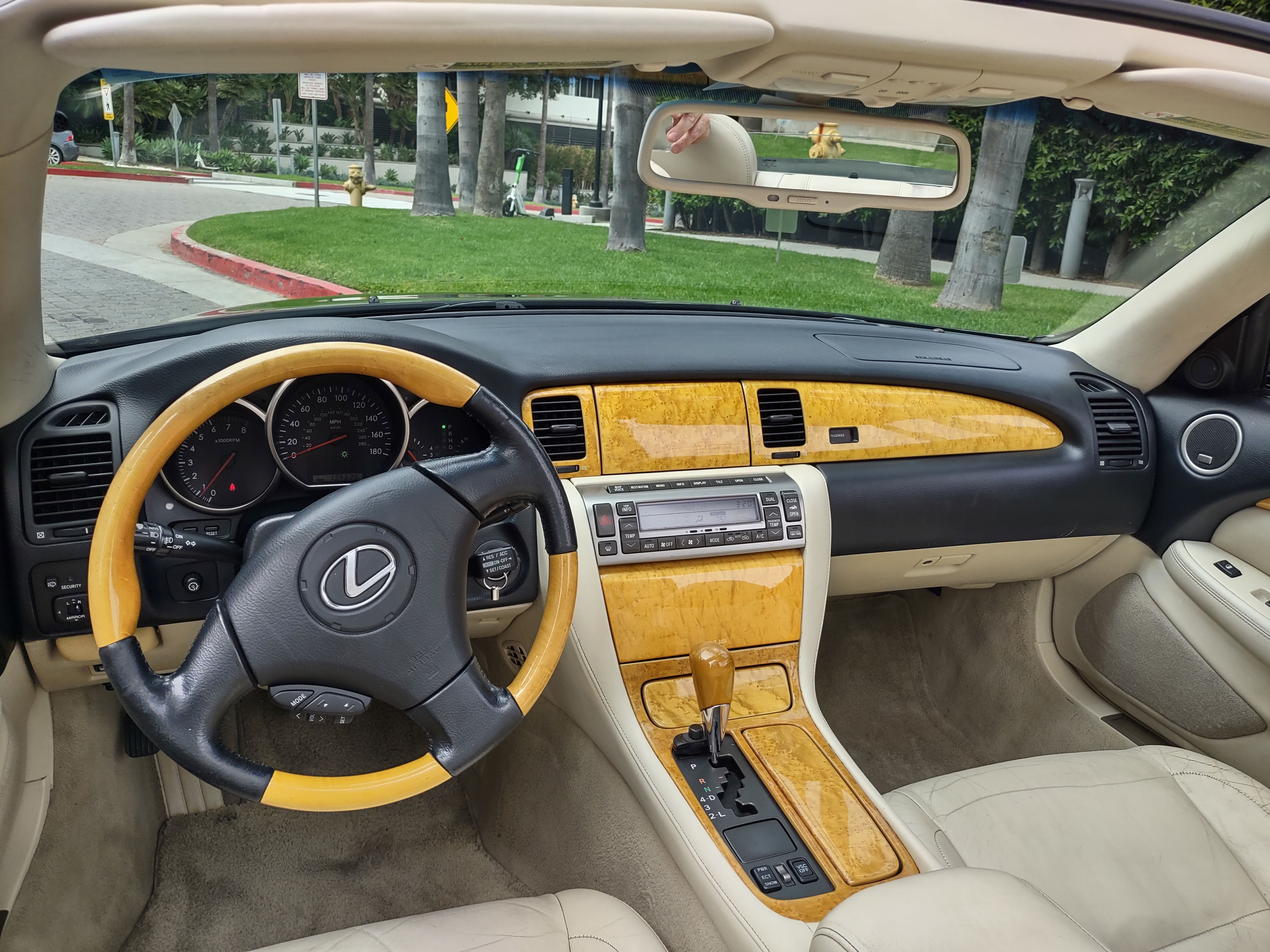Used 2002 Lexus SC 430 Convertible RWD image 16