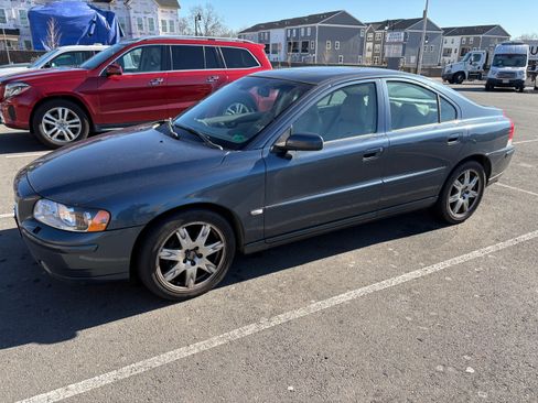 Used 2006 Volvo S60 2.5T image 2