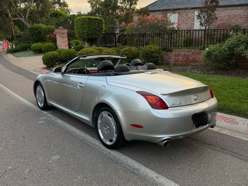 Used 2004 Lexus SC 430 Convertible image 11