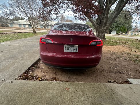 Used 2019 Tesla Model 3 Standard Range Plus RWD image 4