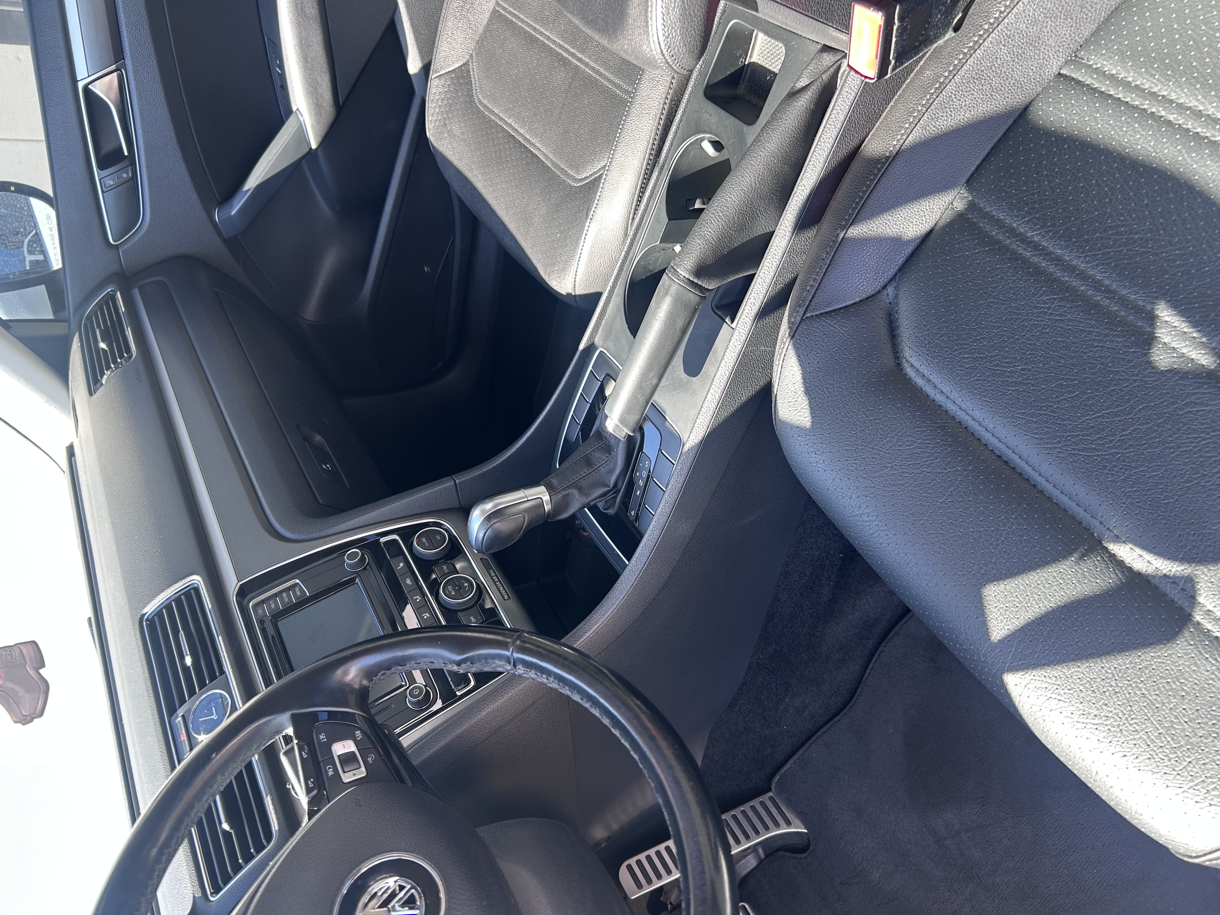Used 2017 Volkswagen Passat 1.8T R-Line FWD image 6
