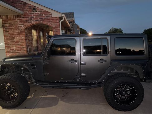Used 2017 Jeep Wrangler Unlimited Sport w/ Quick Order Package 24S AWD/4WD image 1