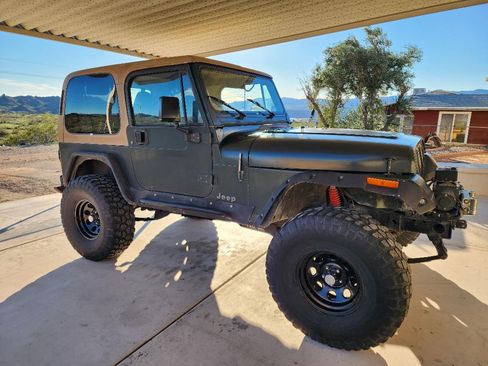 Used 1995 Jeep Wrangler Sahara image 6