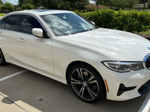 Used 2021 BMW 330i Sedan w/ Convenience Package RWD image 8
