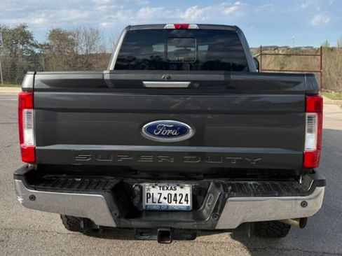 Used 2019 Ford F250 Lariat w/ Lariat Value Package image 6