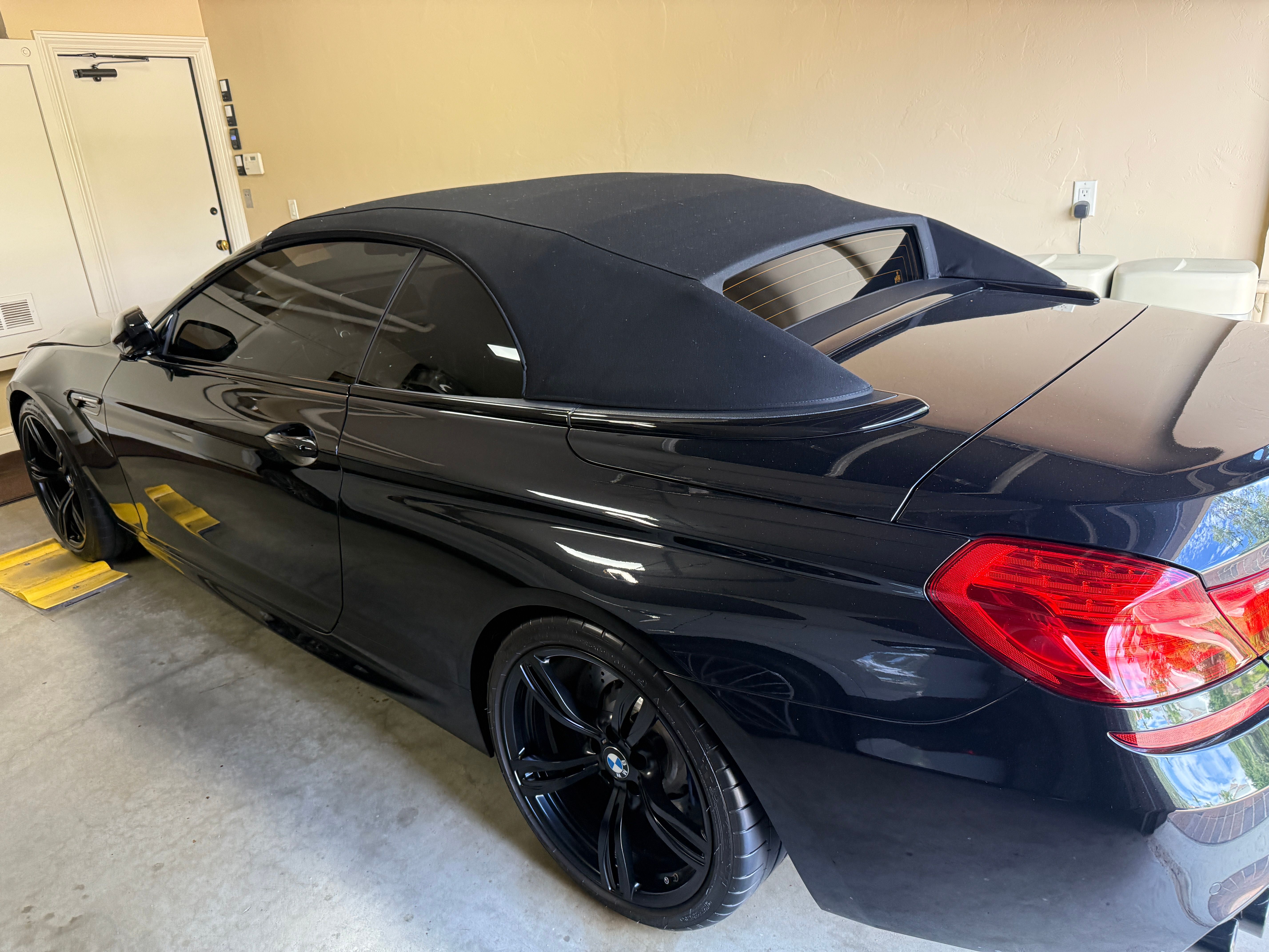 Used 2016 BMW M6 Convertible RWD image 14