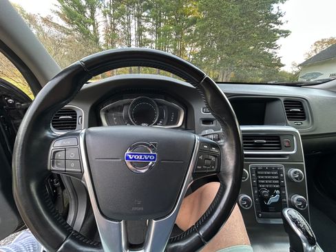 Used 2016 Volvo S60 T5 Premier image 20