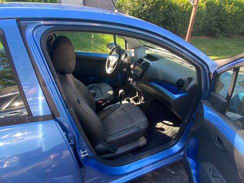 Used 2015 Chevrolet Spark LT FWD image 9