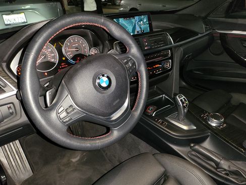 Used 2018 BMW 330i Gran Turismo xDrive image 14