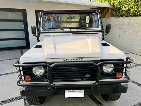 Used 1995 Land Rover Defender 90 image 2