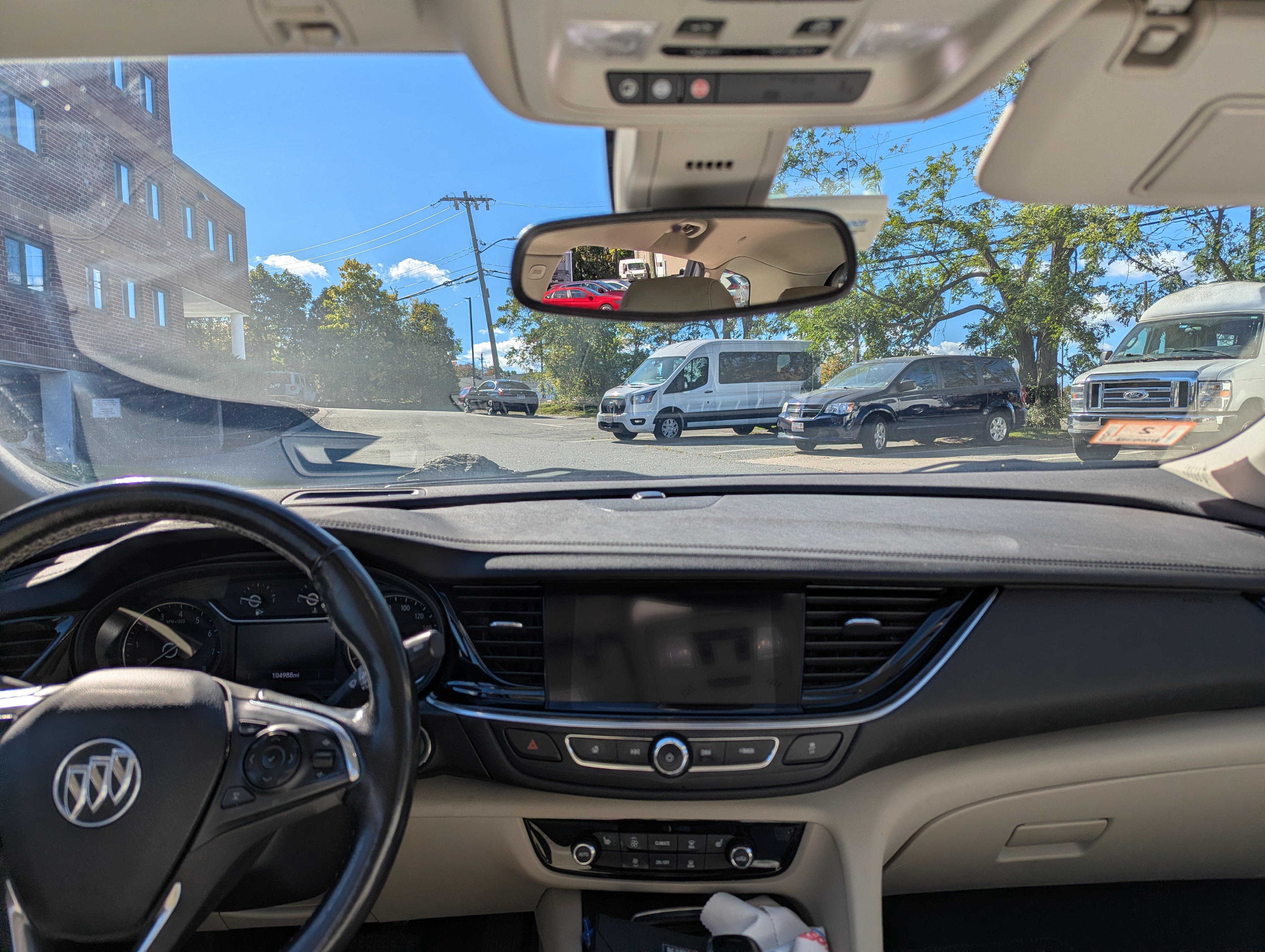 Used 2018 Buick Regal Essence w/ Driver Confidence Package #1 AWD/4WD image 17