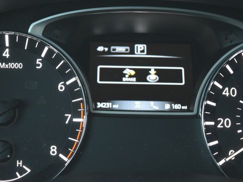 Used 2018 Nissan Pathfinder SL w/ SL Premium Package image 15