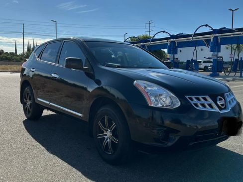 Used 2012 Nissan Rogue S AWD/4WD image 2