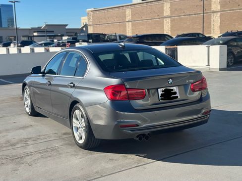 Used 2017 BMW 330i Sedan image 2