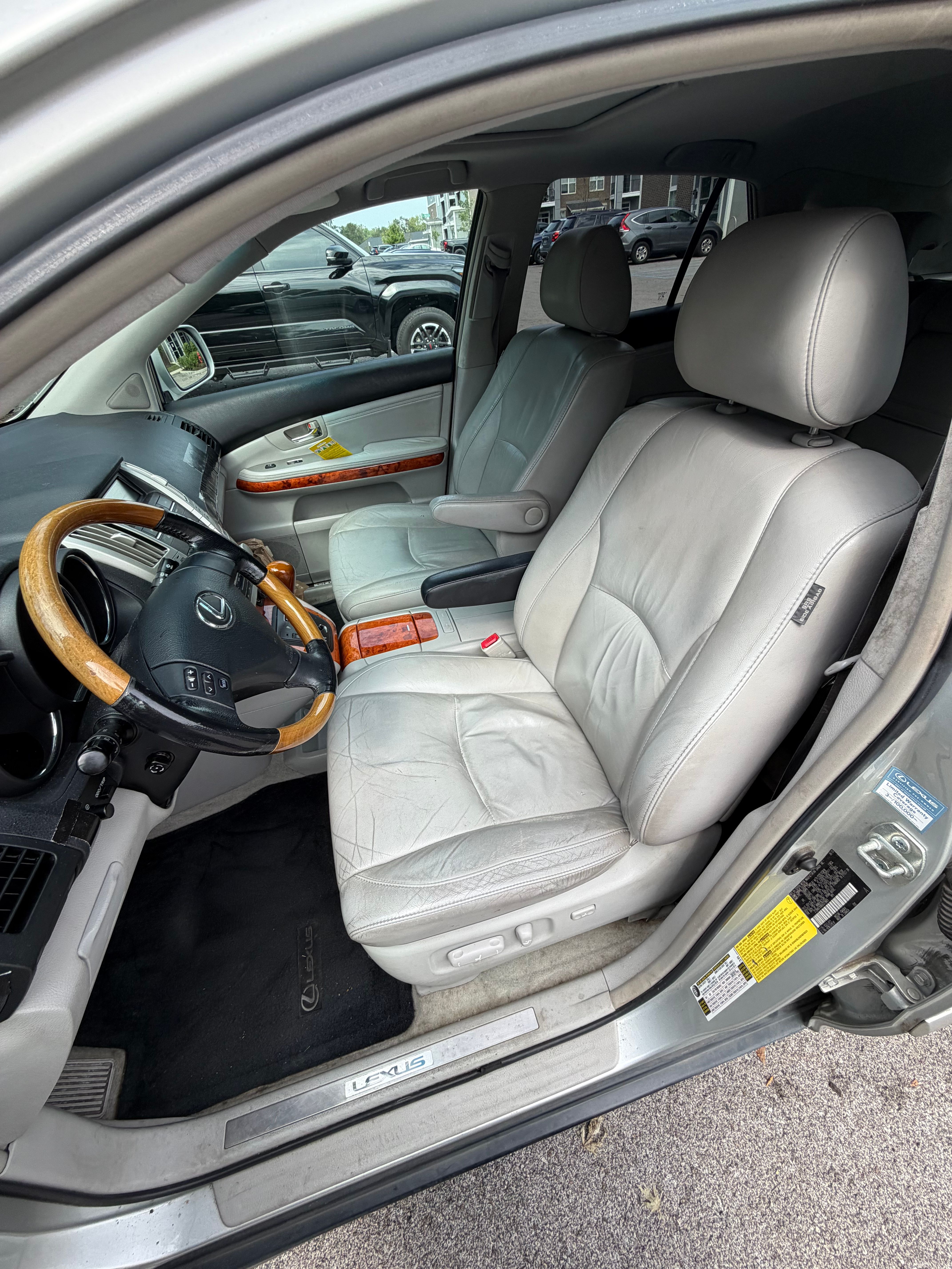 Used 2005 Lexus RX 330 AWD image 14