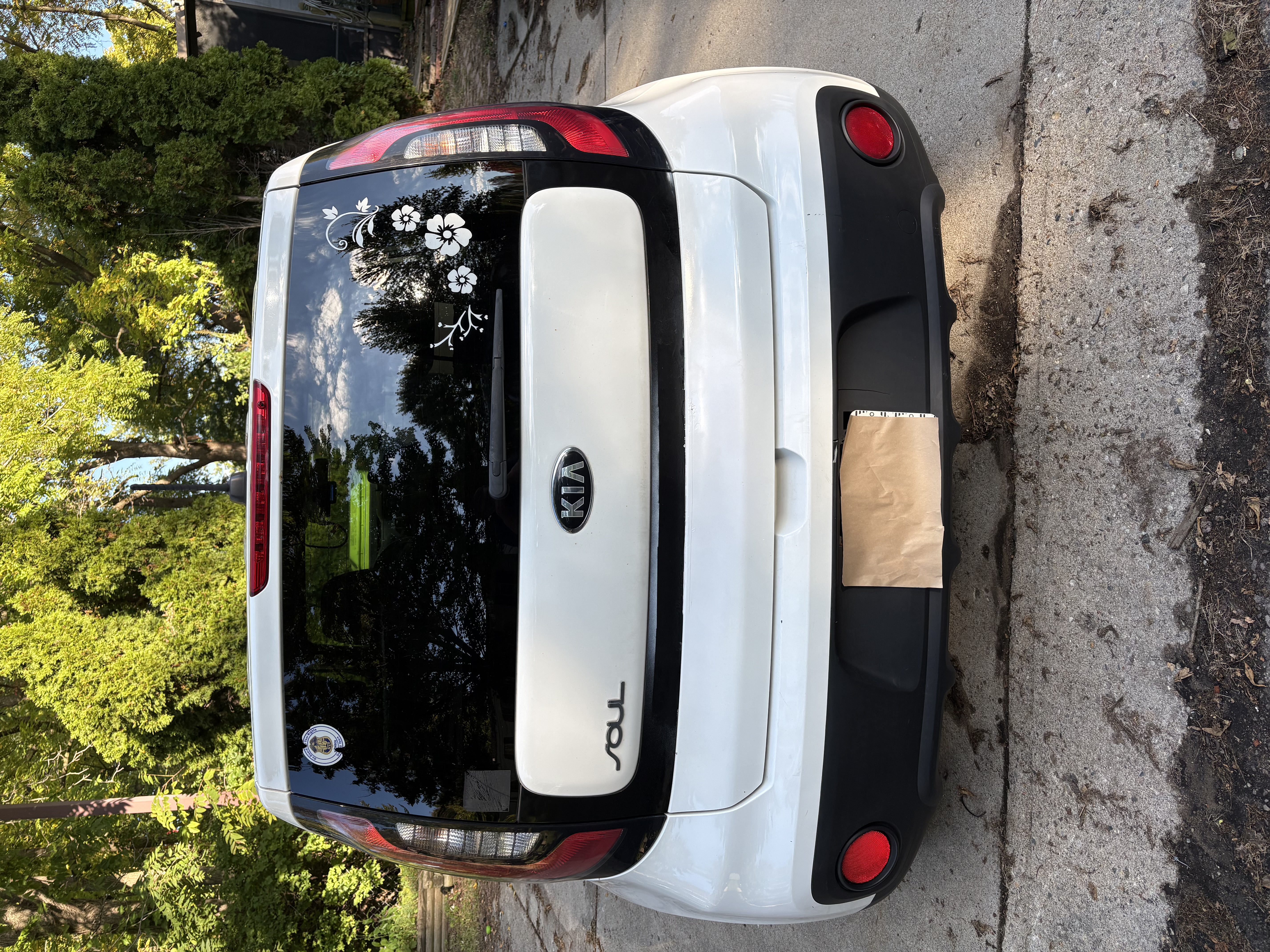 Used 2017 Kia Soul FWD image 6