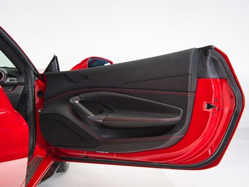 Used 2021 Ferrari F8 Tributo image 22