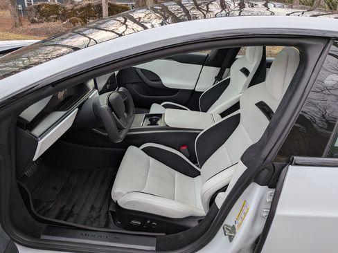 Used 2024 Tesla Model S Plaid image 13