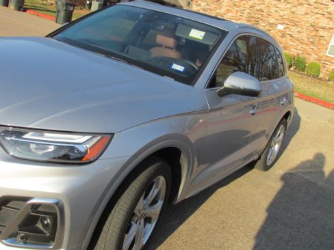 Used 2023 Audi Q5 2.0T Premium Plus image 2