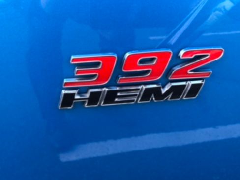 Used 2016 Dodge Challenger SRT w/ Technology Group RWD image 5