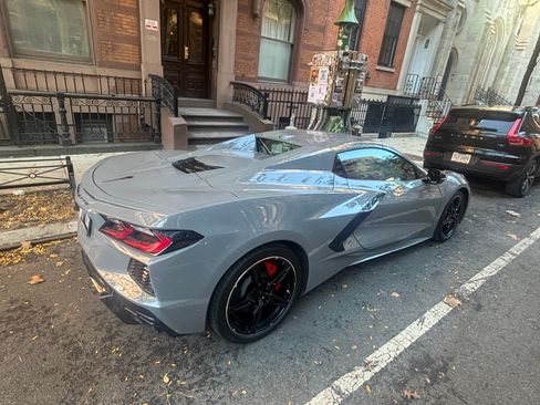Used 2025 Chevrolet Corvette Stingray Convertible w/ 1LT image 2