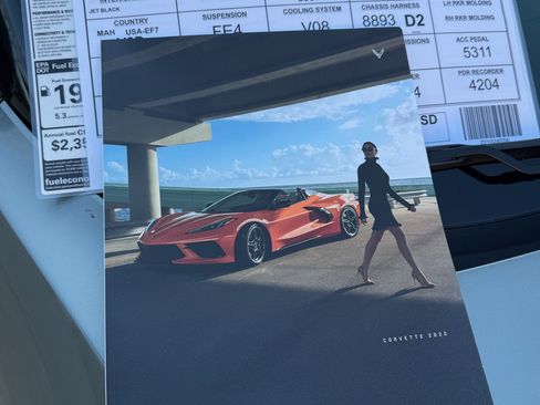 Used 2022 Chevrolet Corvette Stingray Premium Conv w/ Z51 Performance Package image 25