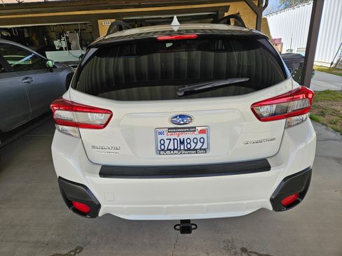 Used 2021 Subaru Crosstrek 2.0i Premium image 6