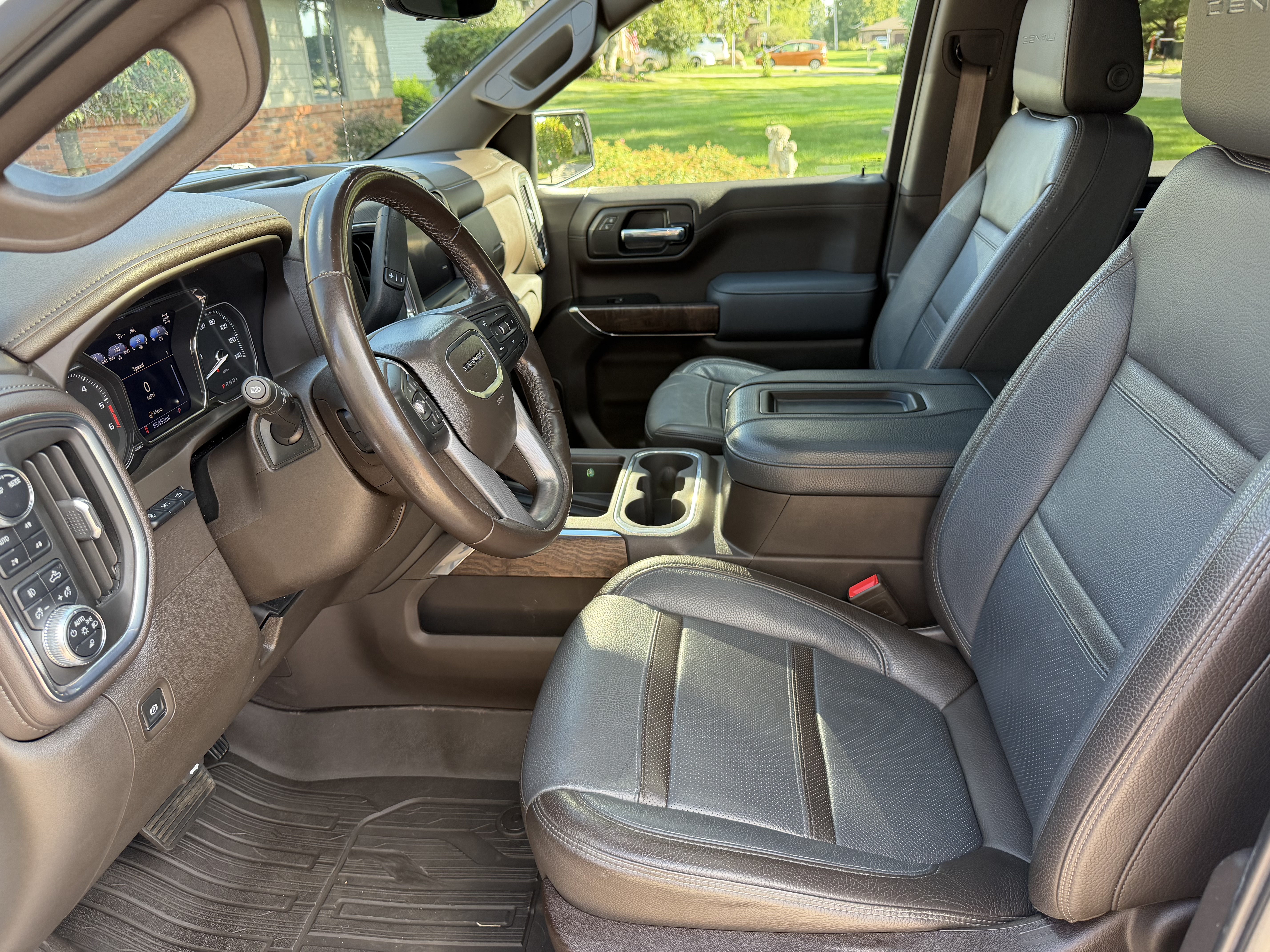 Used 2020 GMC Sierra 1500 Denali w/ Denali Ultimate Package AWD/4WD image 9