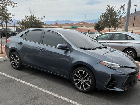 Used 2017 Toyota Corolla SE w/ Carpet Mat Package (TMS) image 4
