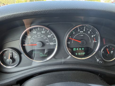 Used 2016 Jeep Wrangler Sport AWD/4WD image 32