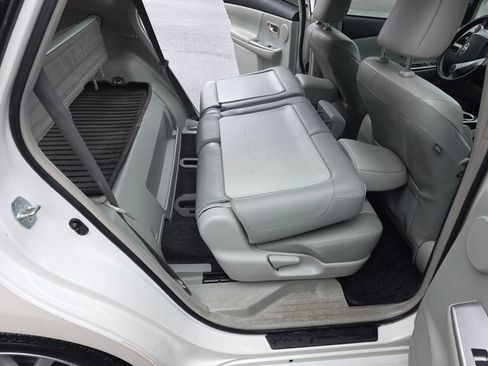 Used 2013 Toyota Prius V Five image 13