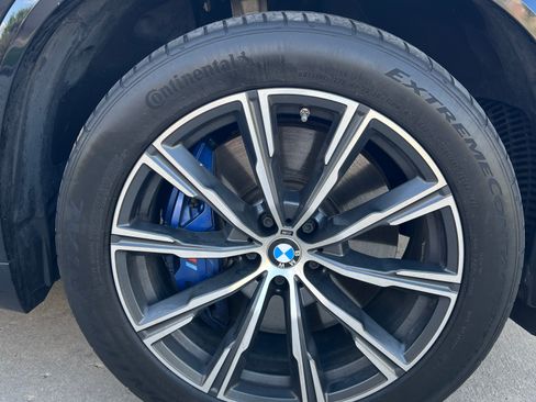 Used 2019 BMW X5 xDrive50i w/ M Sport Package image 2