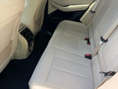 Used 2019 BMW X3 sDrive30i w/ Convenience Package RWD image 13