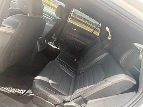 Used 2022 Volkswagen Atlas Cross Sport SEL Premium R-Line image 13