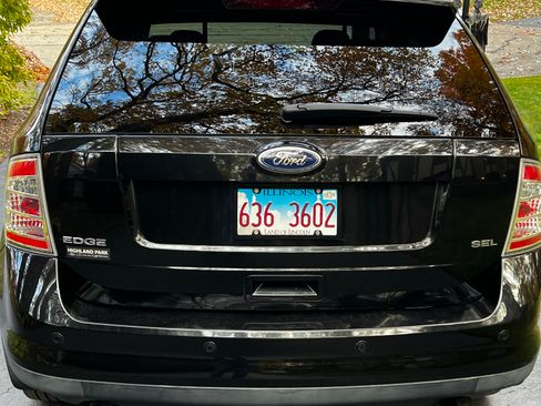 Used 2010 Ford Edge SEL image 6