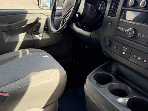 Used 2021 Chevrolet Express 3500 w/ Power Convenience Package RWD image 16